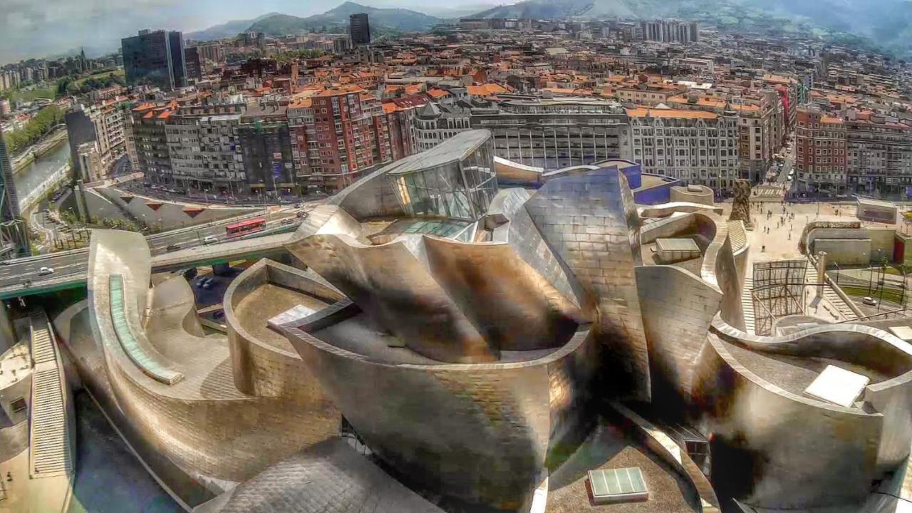 Lux Cityhall + Parking Bilbao Eksteriør bilde