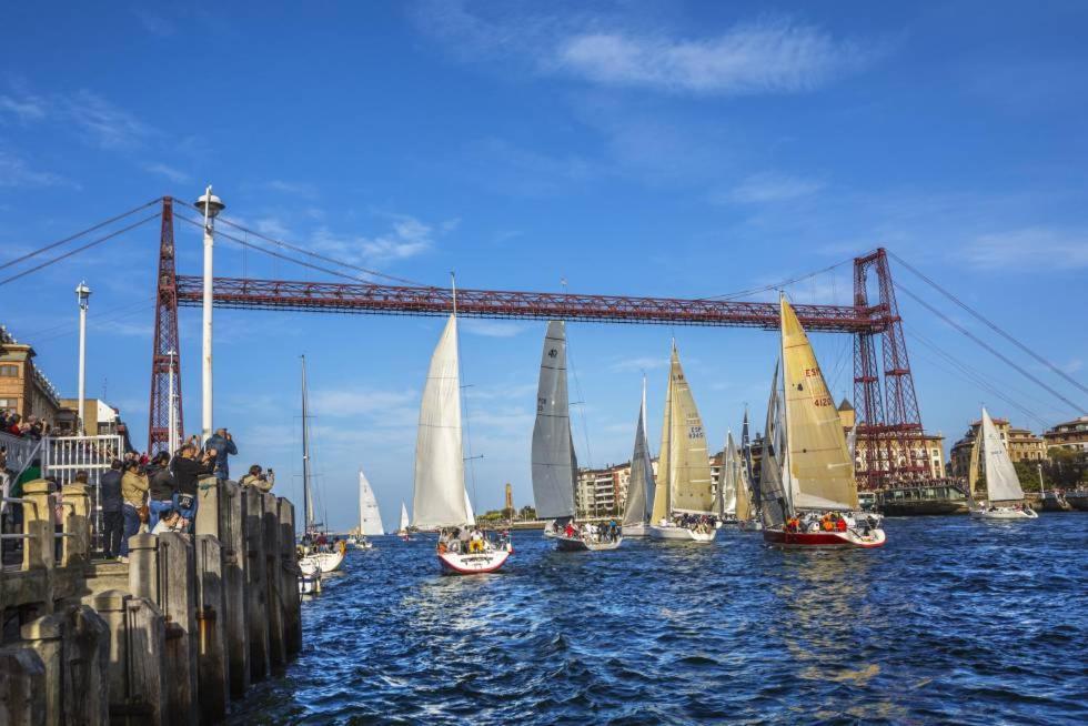 Lux Cityhall + Parking Bilbao Eksteriør bilde