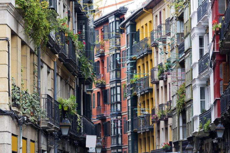 Lux Cityhall + Parking Bilbao Eksteriør bilde