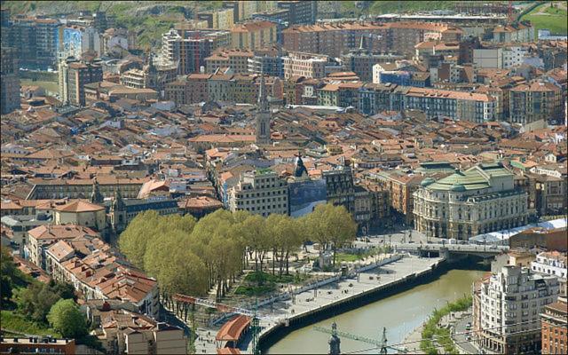 Lux Cityhall + Parking Bilbao Eksteriør bilde